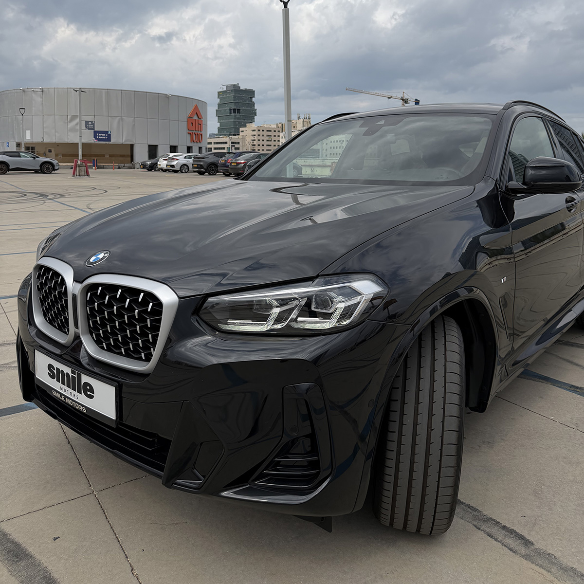 X4-BMW פנים הרכב