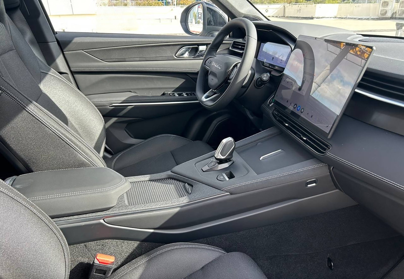 רכב משפחתי מומלץ לשנת 2026, בטיחות וחיסכון לכל המשפחה.